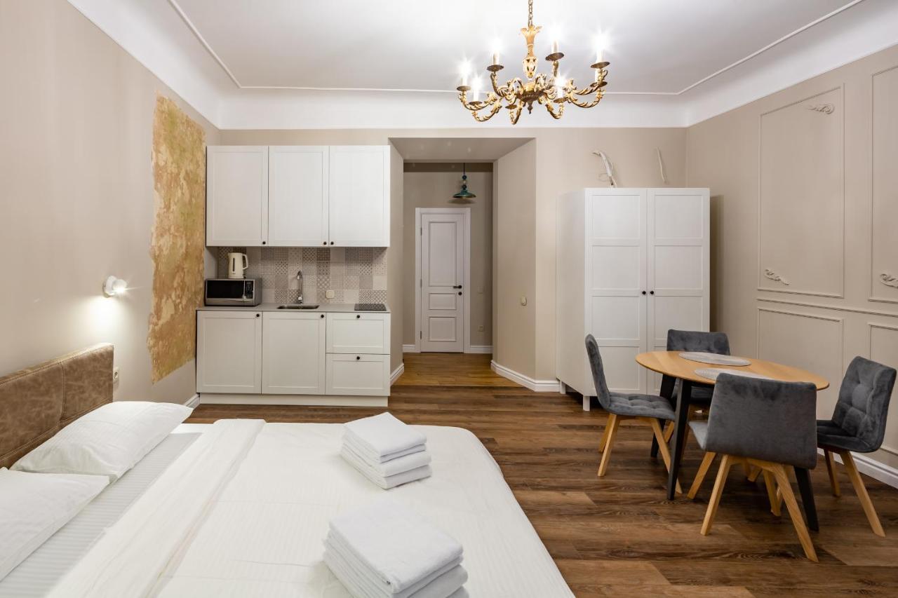 Ferienwohnung Romari Площа Катедральна 8 Lemberg Exterior foto