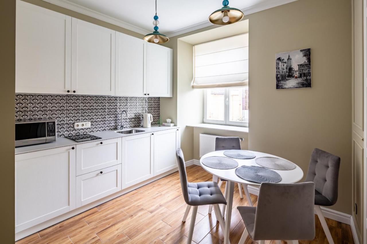 Ferienwohnung Romari Площа Катедральна 8 Lemberg Exterior foto